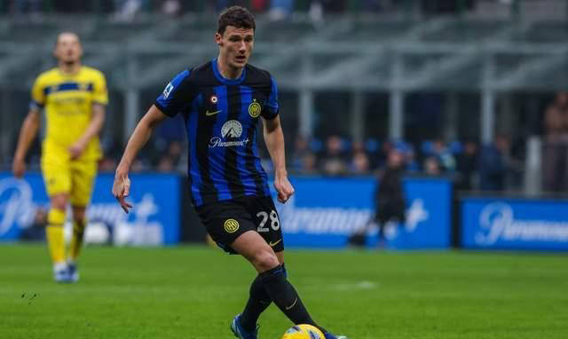 一日意甲最新动态：巴萨有意签莱奥，穆里尼奥鼓励国米重温辉煌